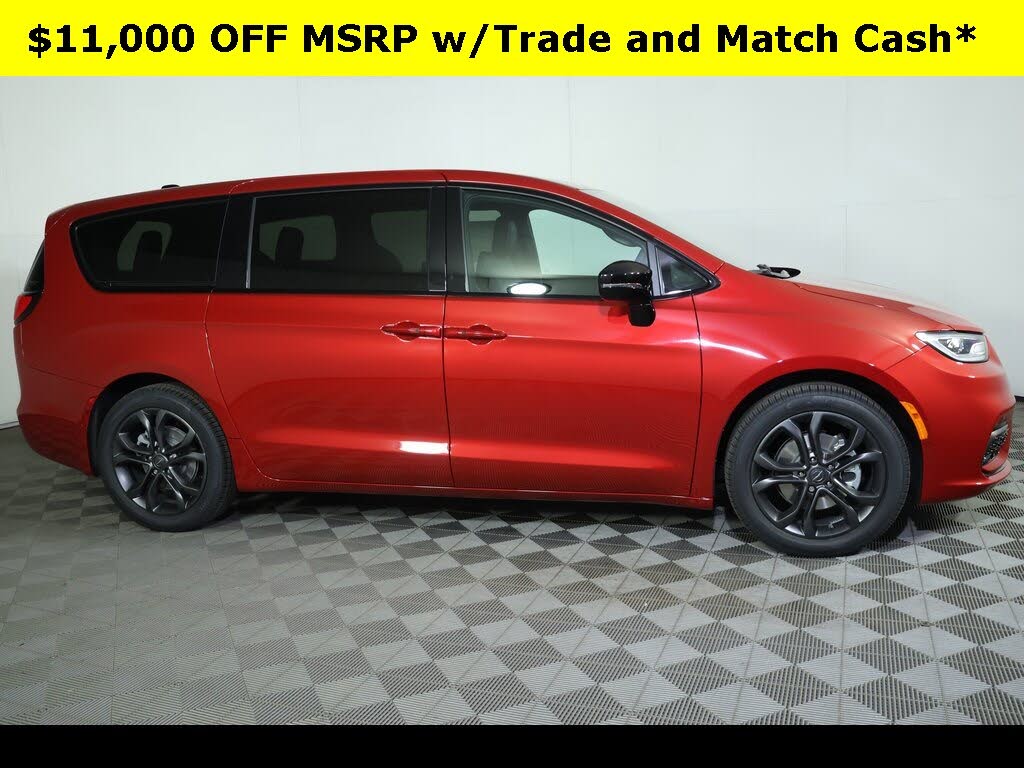 2026 Chrysler Pacifica Select FWD