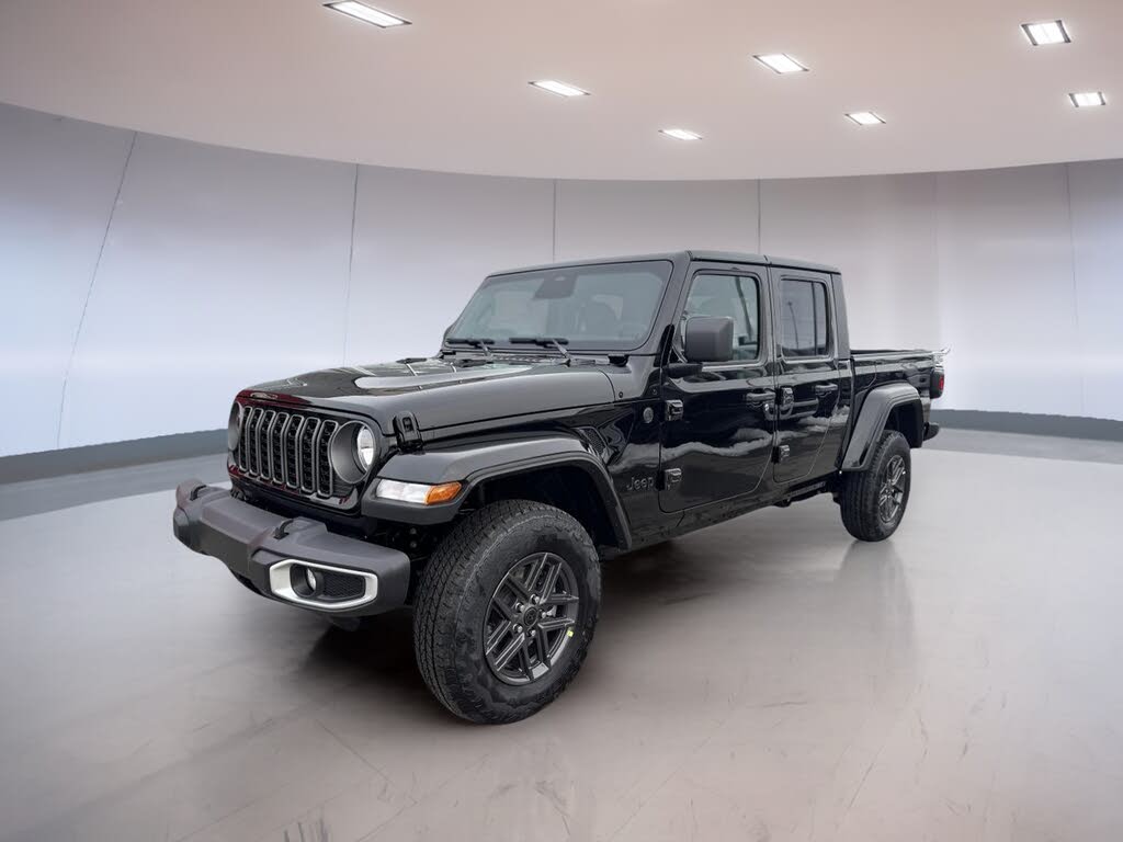 2026 Jeep Gladiator Sport S Crew Cab 4WD