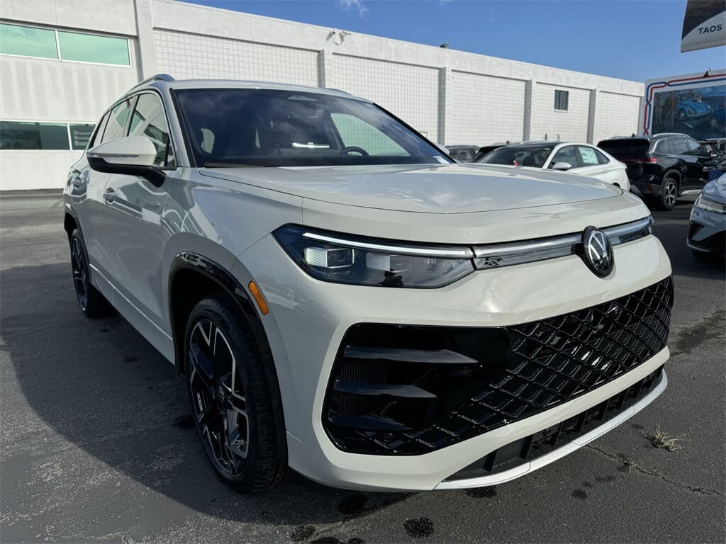 2026 Volkswagen Tiguan SEL R-Line Turbo 4Motion