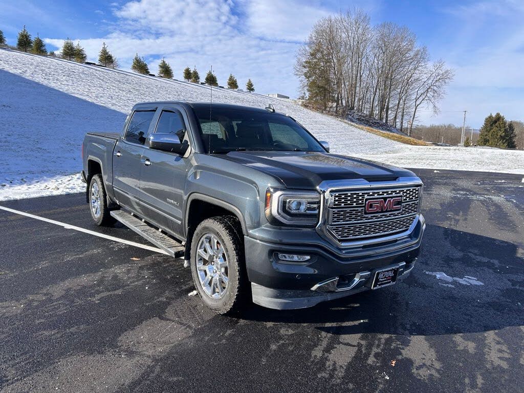 2018 GMC Sierra 1500 Denali Crew Cab 4WD