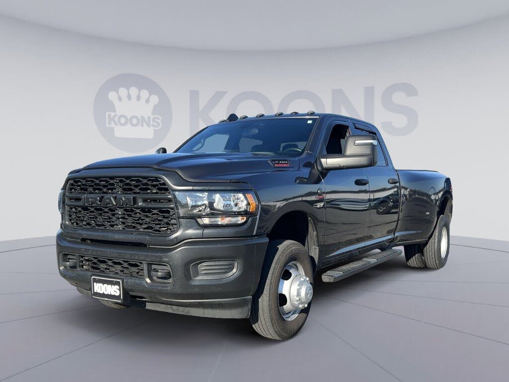 2024 RAM 3500 Tradesman Crew Cab LB DRW 4WD