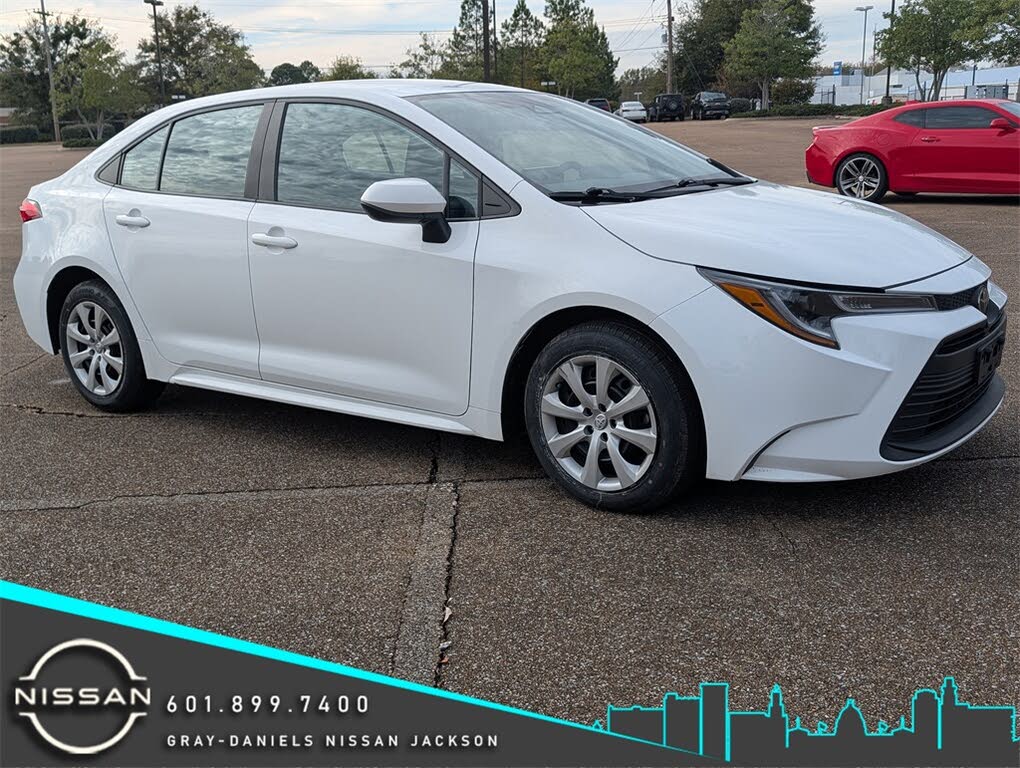 2024 Toyota Corolla LE FWD