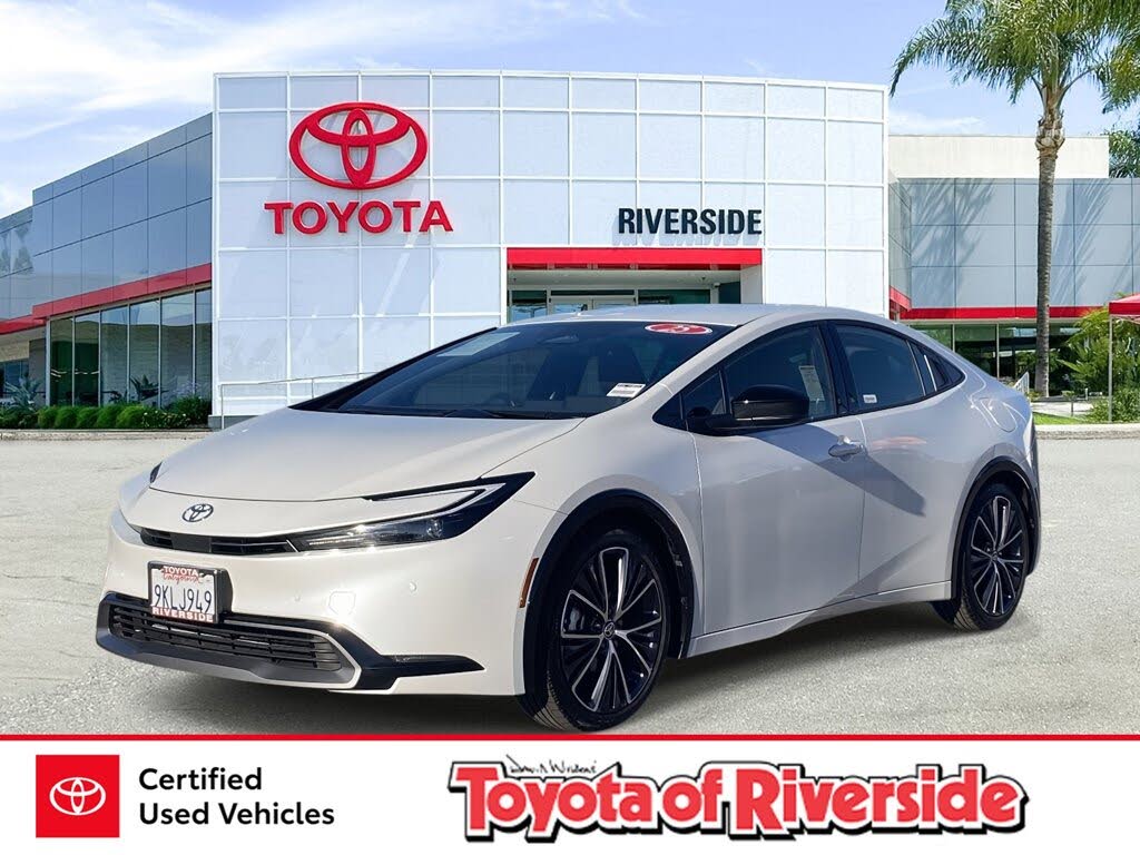 2025 Toyota Prius XLE FWD