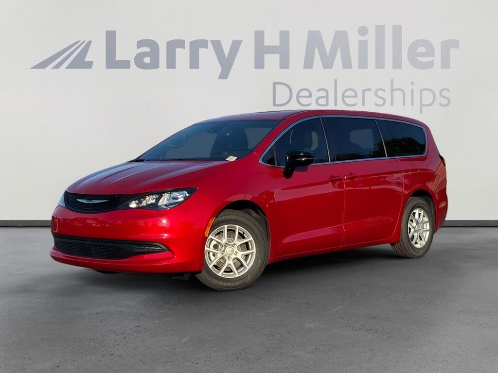 2026 Chrysler Voyager LX FWD