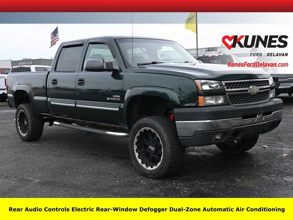 2005 Chevrolet Silverado 2500HD LS Crew Cab 4WD