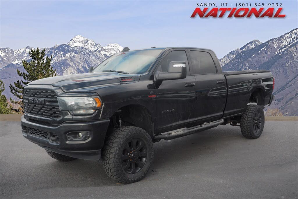 2024 RAM 3500 Big Horn Crew Cab LB 4WD
