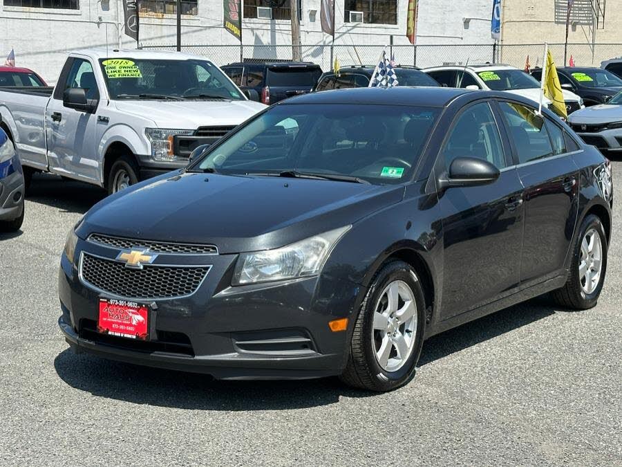2014 Chevrolet Cruze 1LT Sedan FWD