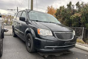 Chrysler Town & Country Touring FWD