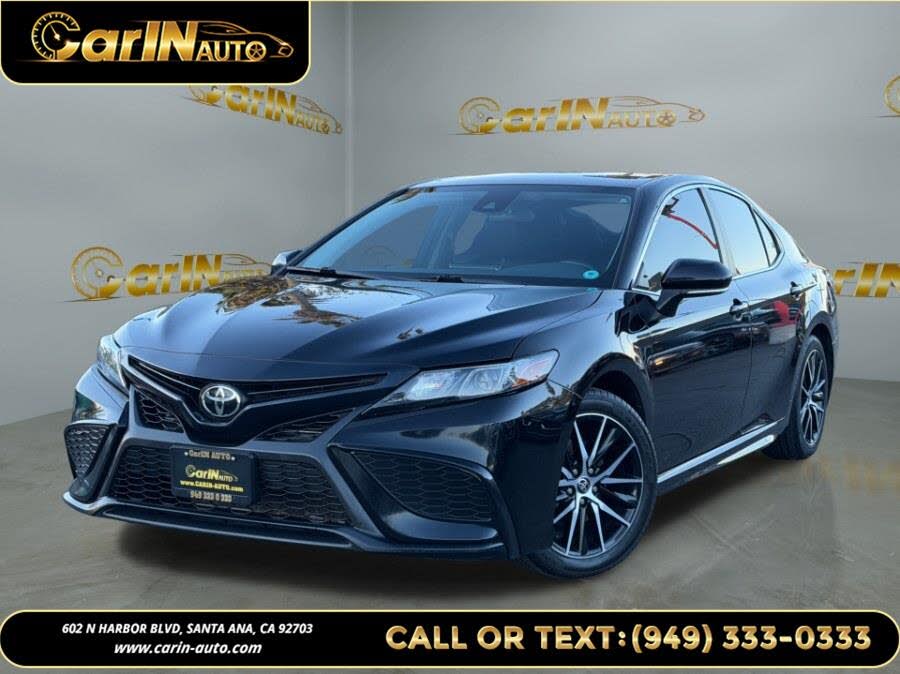 2022 Toyota Camry SE FWD