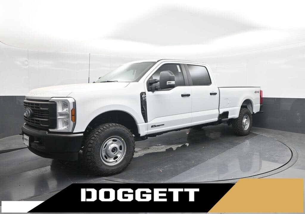 2025 Ford F-250 Super Duty XL Crew Cab 4WD