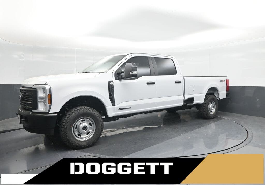 2025 Ford F-250 Super Duty XL Crew Cab 4WD