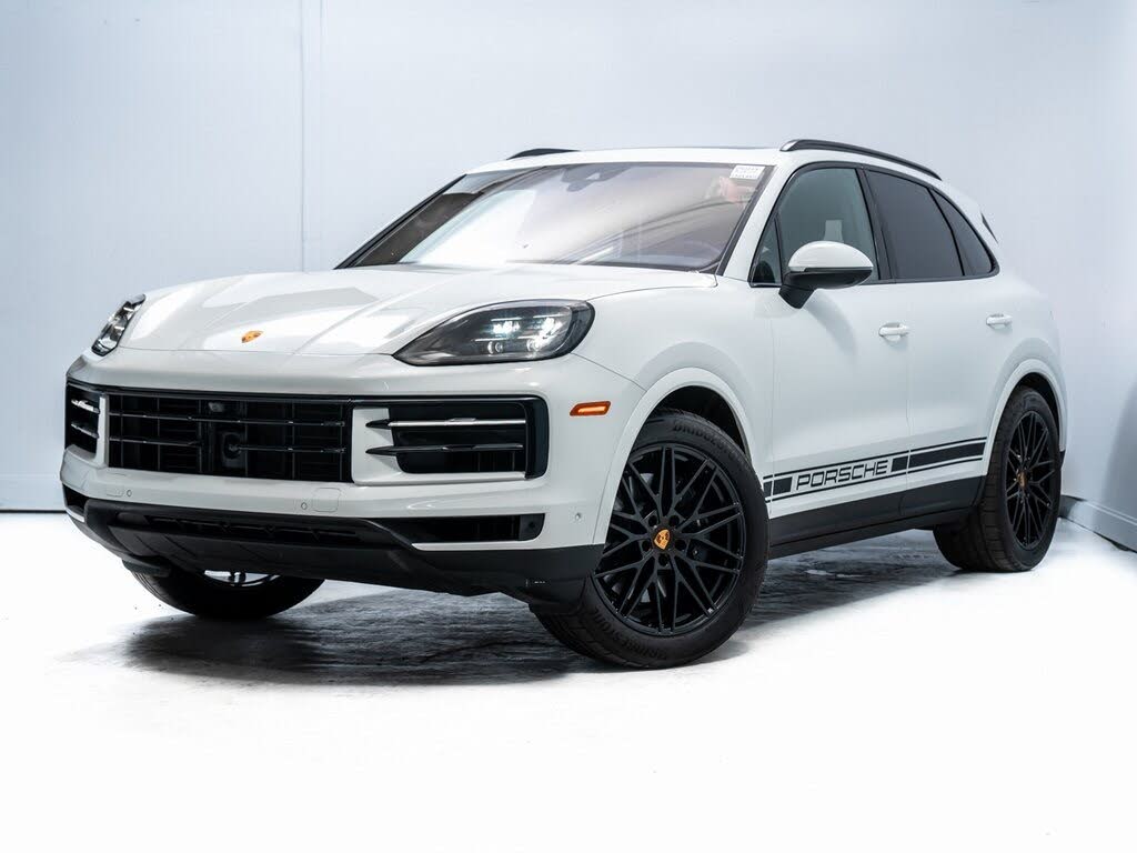 2025 Porsche Cayenne AWD