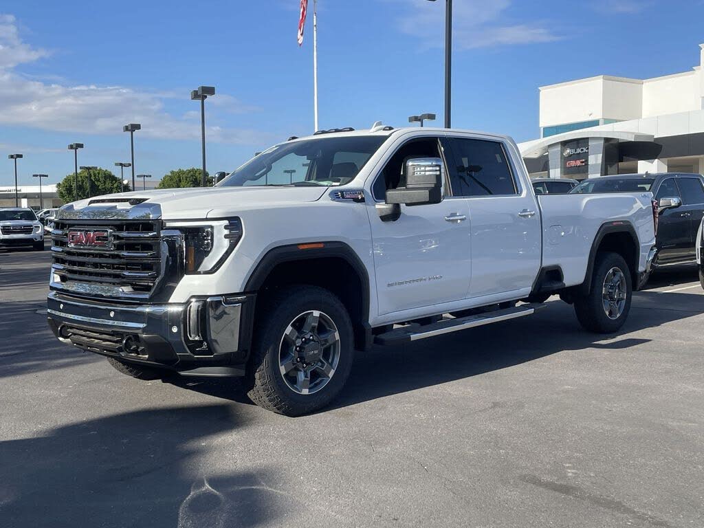 2026 GMC Sierra 2500HD SLT Crew Cab 4WD