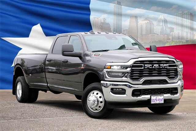 2026 RAM 3500 Tradesman Crew Cab LB DRW 4WD