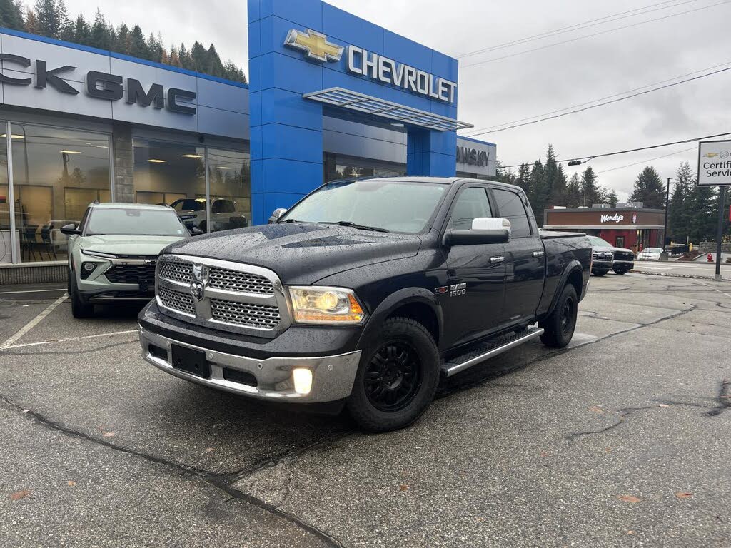 2015 RAM 1500 Laramie Crew Cab 4WD