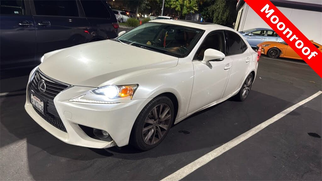 2016 Lexus IS 200t RWD