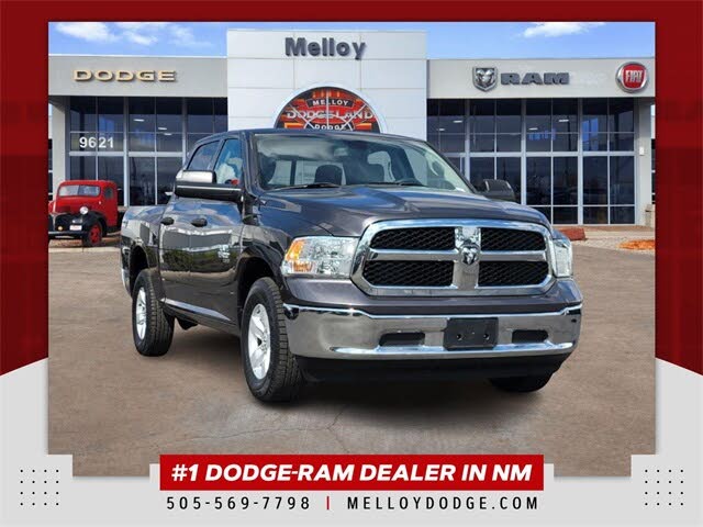 2023 RAM 1500 Classic SLT Crew Cab 4WD
