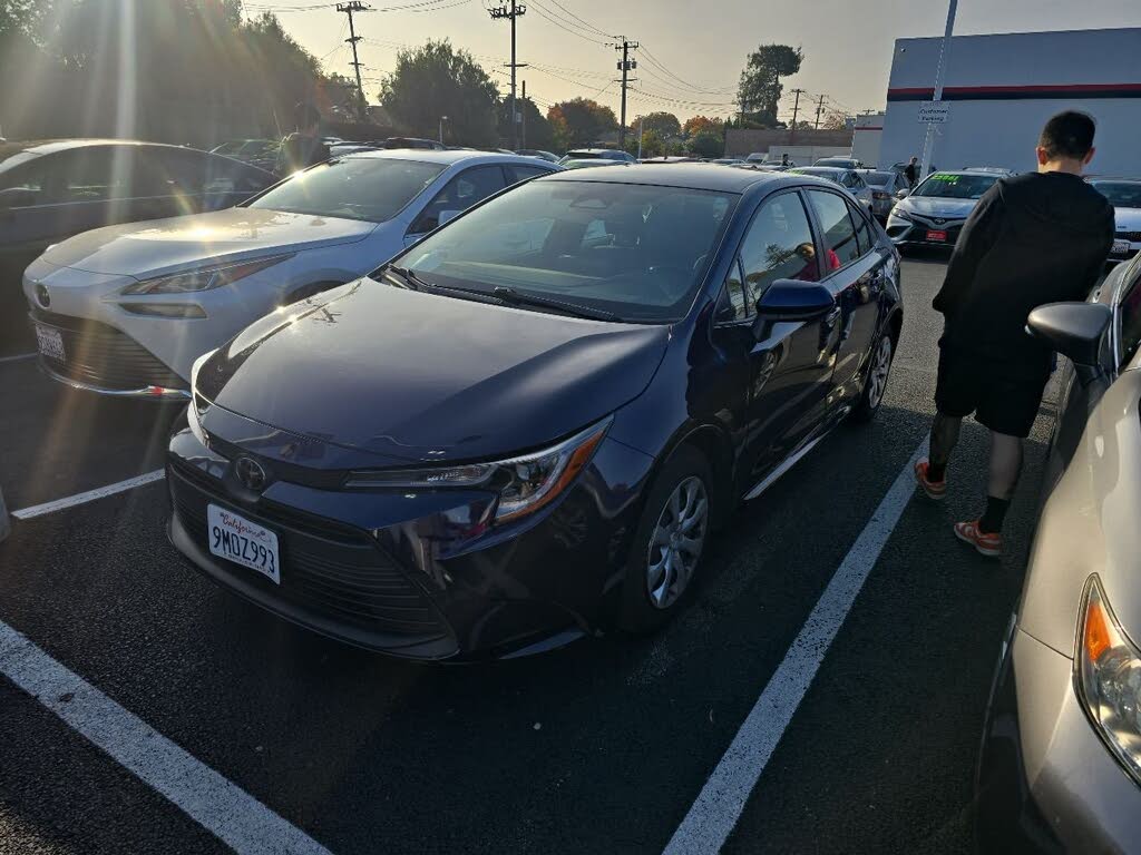 2024 Toyota Corolla LE FWD