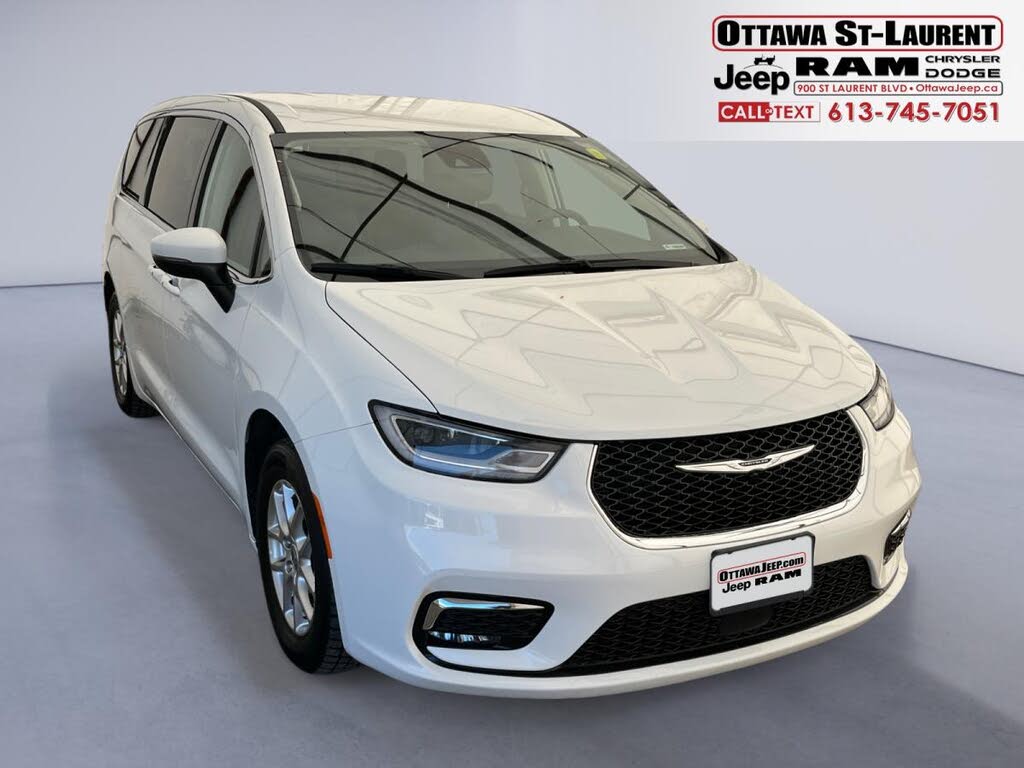 Chrysler Pacifica Touring L FWD 2023