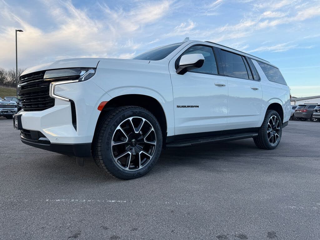 2024 Chevrolet Suburban RST 4WD