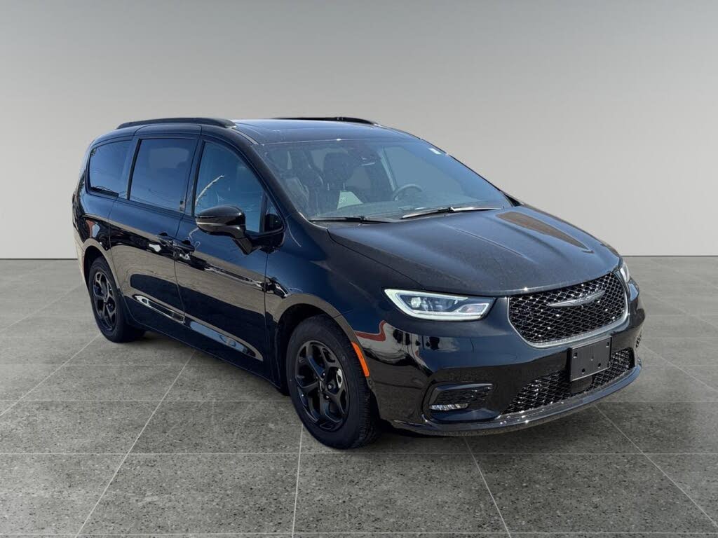 2024 Chrysler Pacifica Hybrid