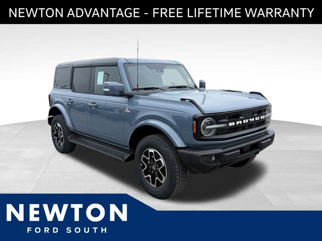 2025 Ford Bronco Outer Banks 4-Door 4WD