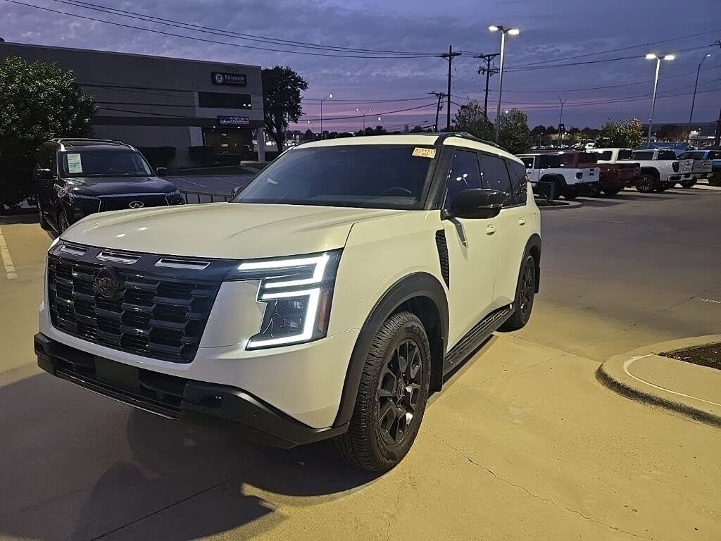 2025 Nissan Armada PRO-4X 4WD