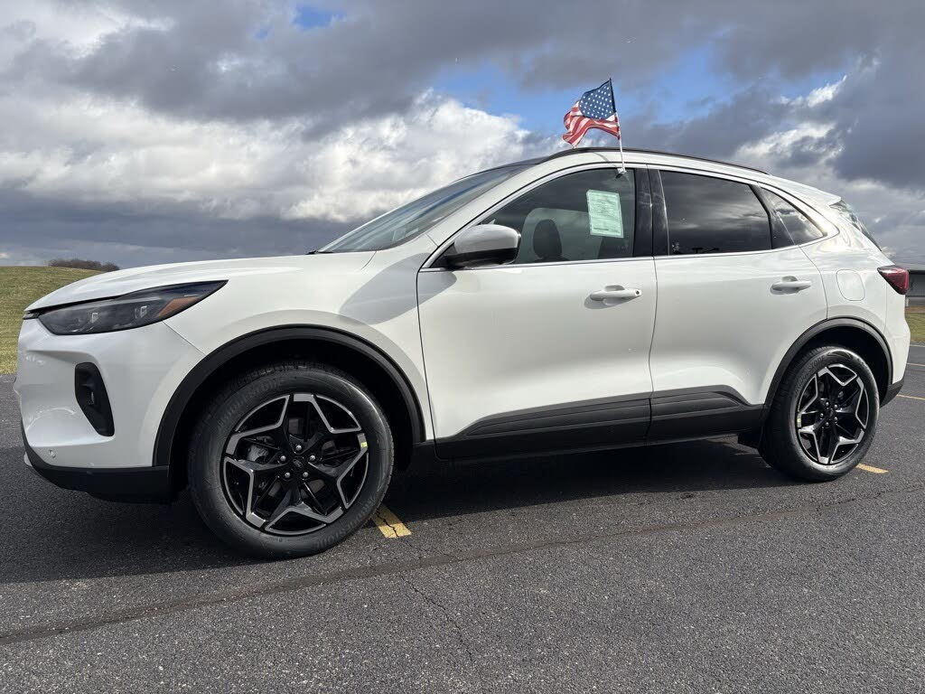 2026 Ford Escape Hybrid Platinum AWD