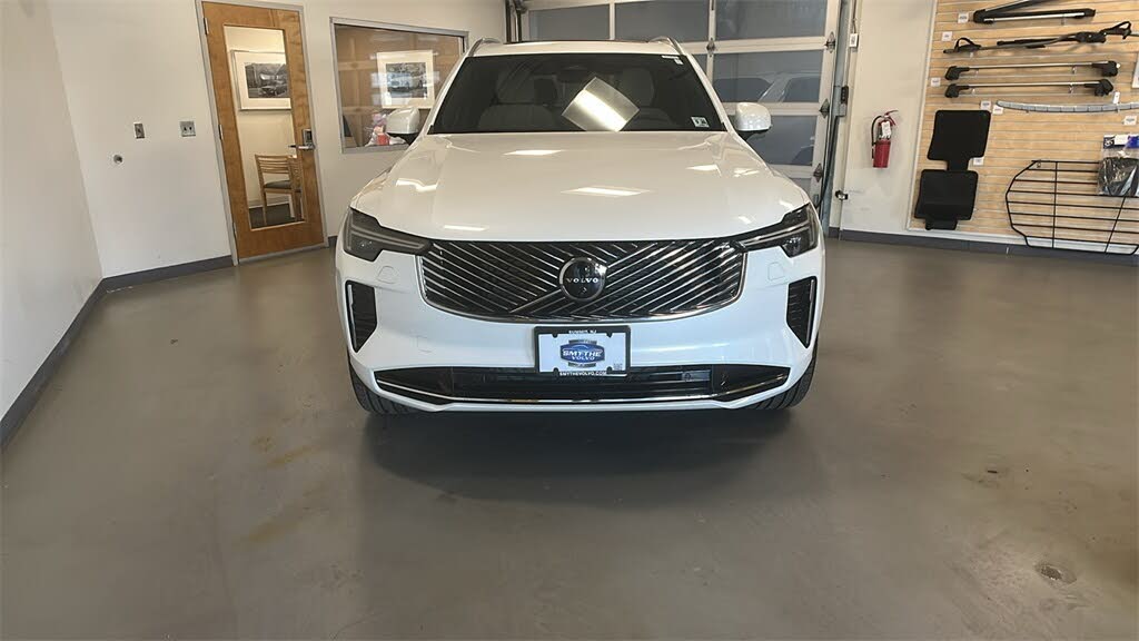 2026 Volvo XC90 B6 Plus 7-Passenger AWD