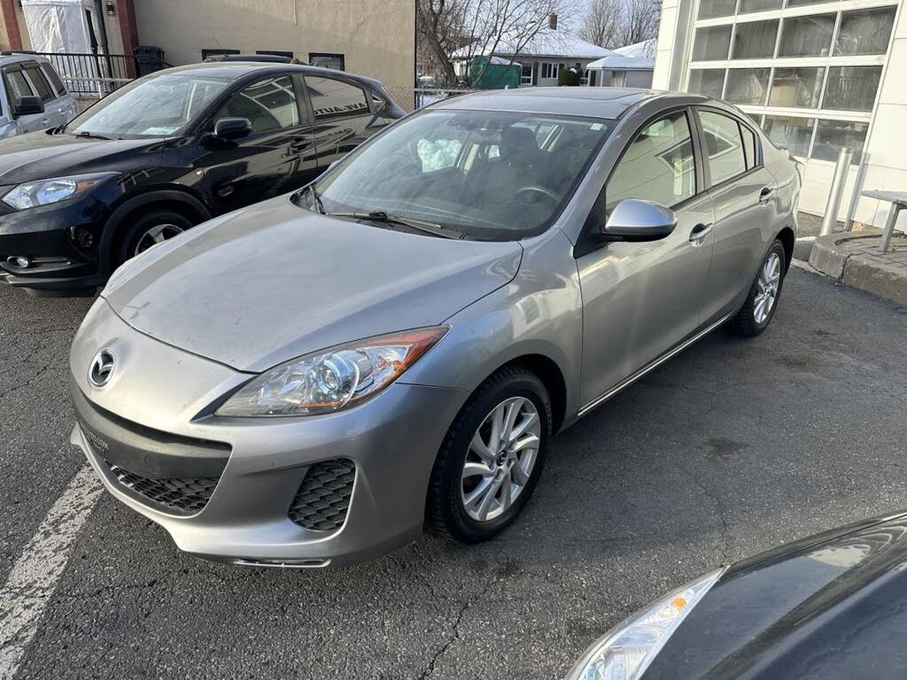 2013 Mazda MAZDA3 GS-SKY