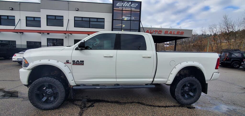 2017 RAM 3500 Laramie Crew Cab 4WD