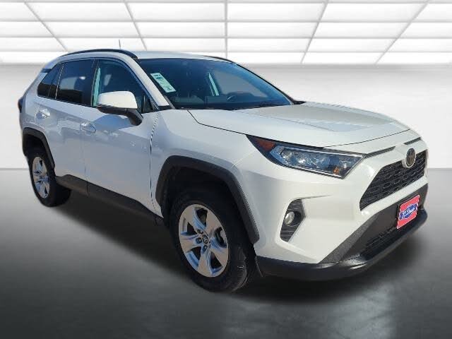 2020 Toyota RAV4 XLE FWD
