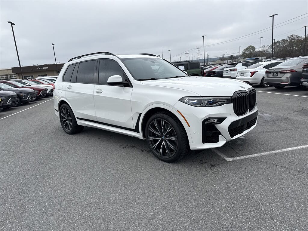 2022 BMW X7 M50i AWD