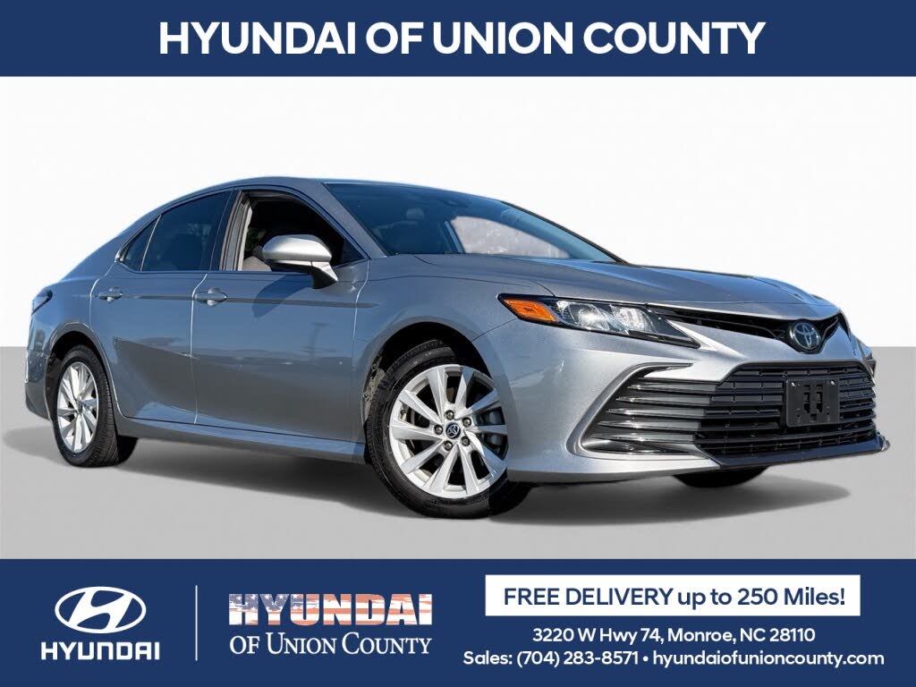 2022 Toyota Camry LE FWD