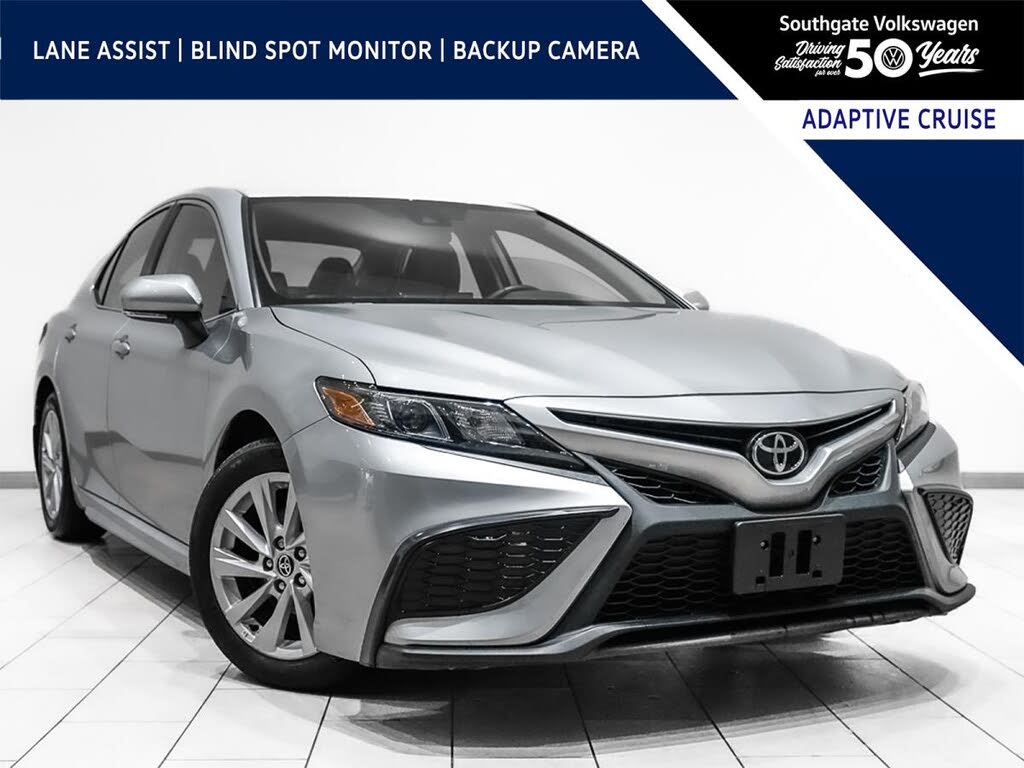 Toyota Camry SE AWD 2024