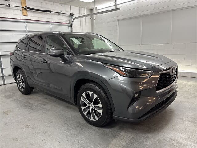 2024 Toyota Highlander XLE FWD