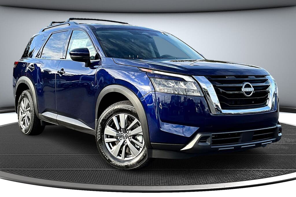 2025 Nissan Pathfinder SV 4WD