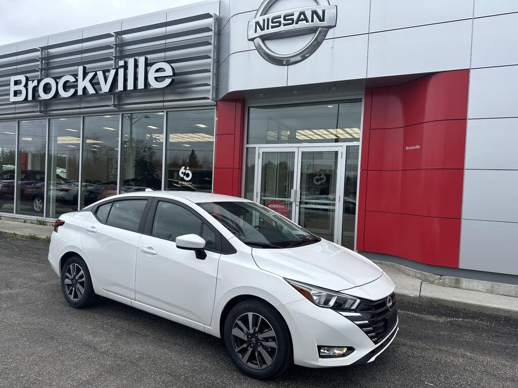 2025 Nissan Versa SV FWD