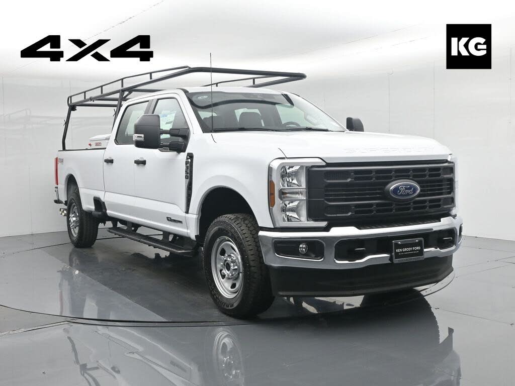 2026 Ford F-350 Super Duty XL Crew Cab 4WD