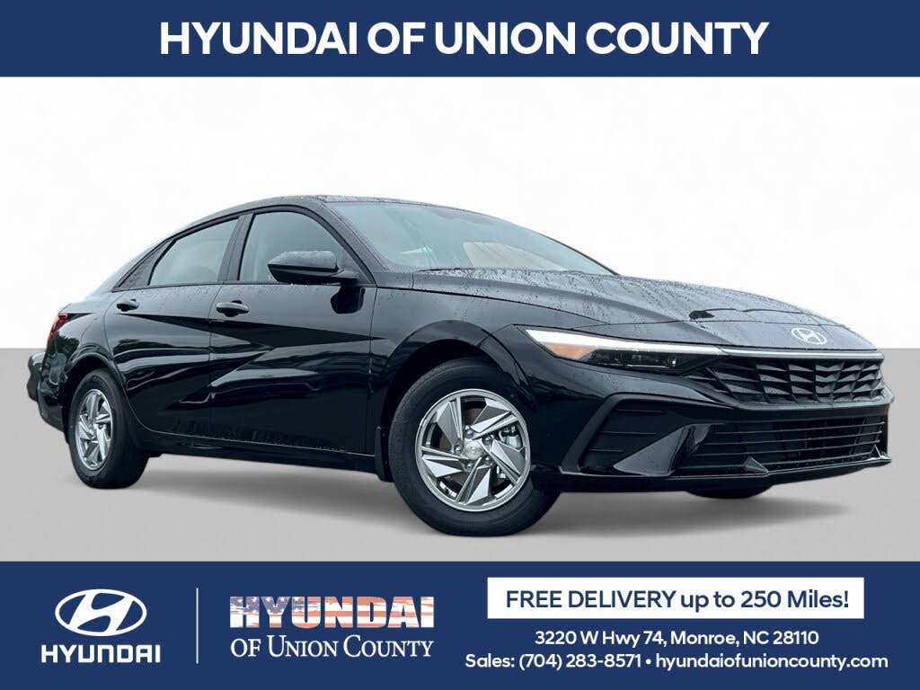 2026 Hyundai Elantra SE FWD