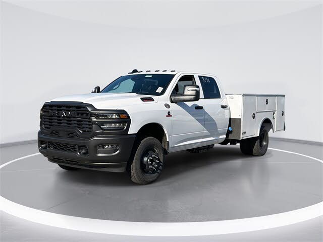 2026 RAM 3500 Chassis Tradesman Crew Cab LB DRW 4WD