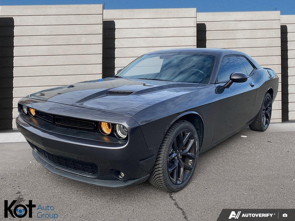 2022 Dodge Challenger SXT RWD