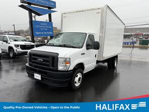 Ford E-Series Chassis E-450 SD Cutaway 176 DRW RWD