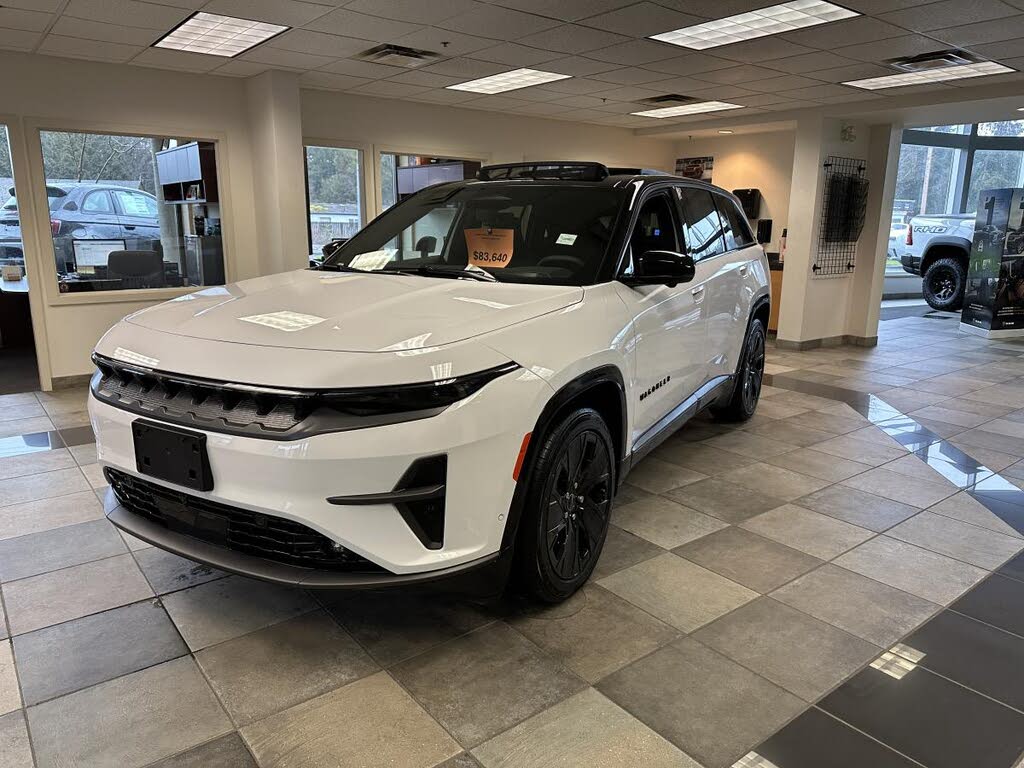 Jeep Wagoneer S Launch Edition 4WD 2024