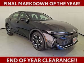 Toyota Crown XLE AWD