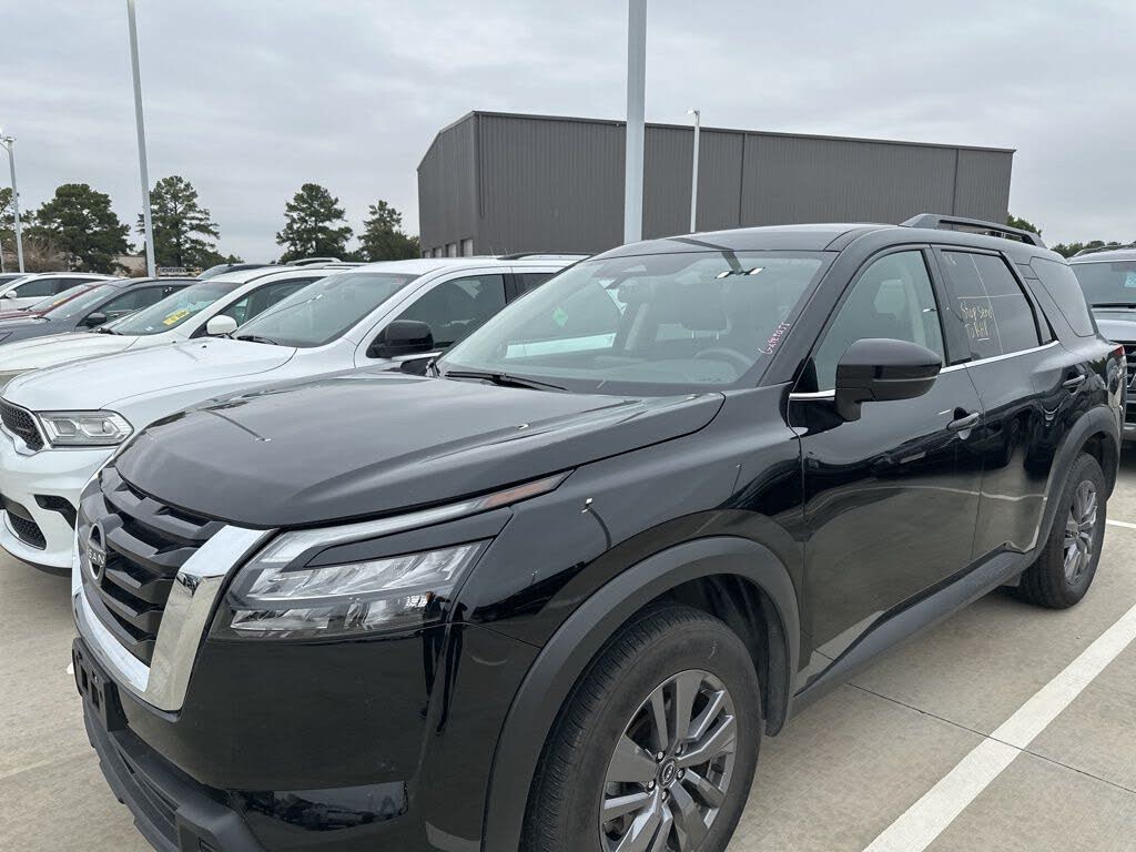 2025 Nissan Pathfinder SV FWD
