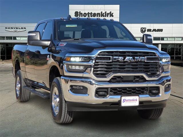 2025 RAM 2500 Tradesman Crew Cab 4WD
