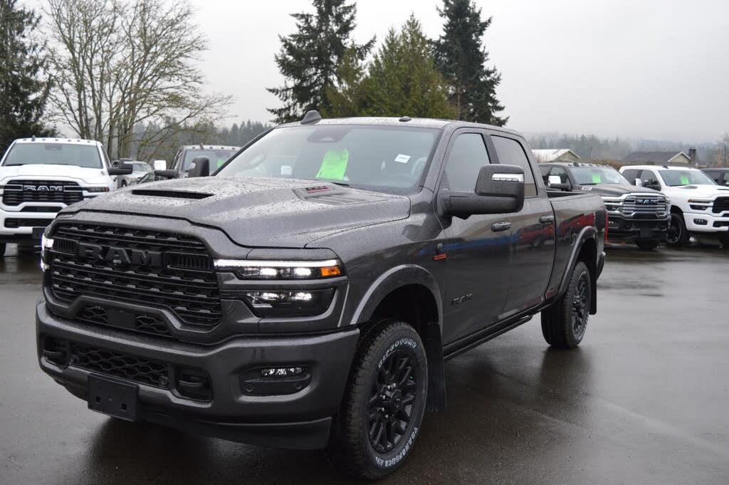 2025 RAM 3500 Limited Crew Cab 4WD