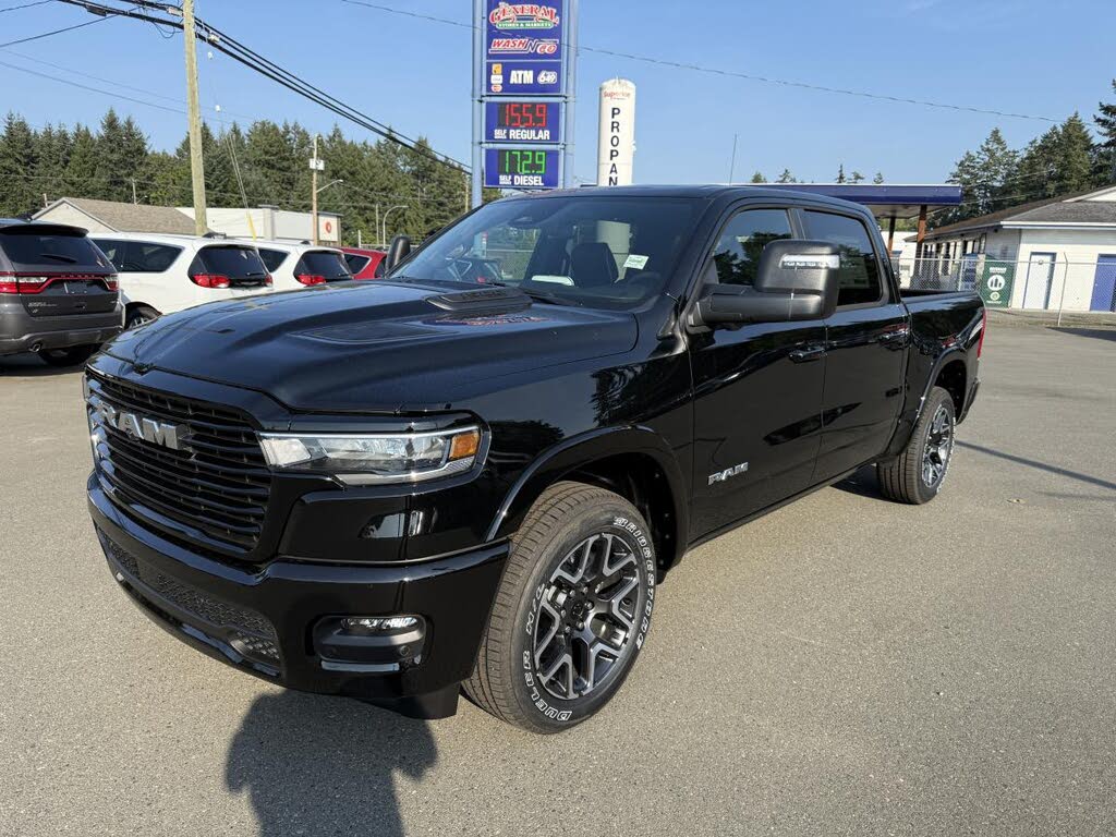 2026 RAM 1500 Laramie Crew Cab 4WD