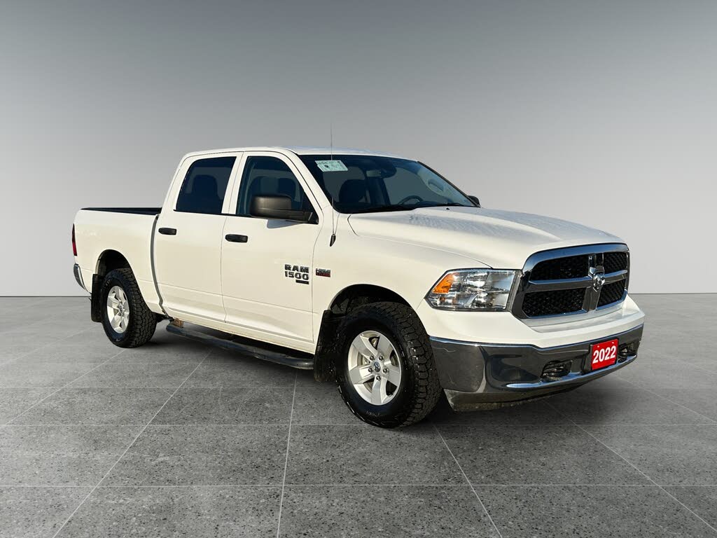 2022 RAM 1500 Classic SLT Crew Cab 4WD